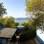 Campsite Cerquestra Village Monte del Lago