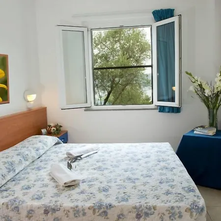 Cerquestra Village Monte del Lago