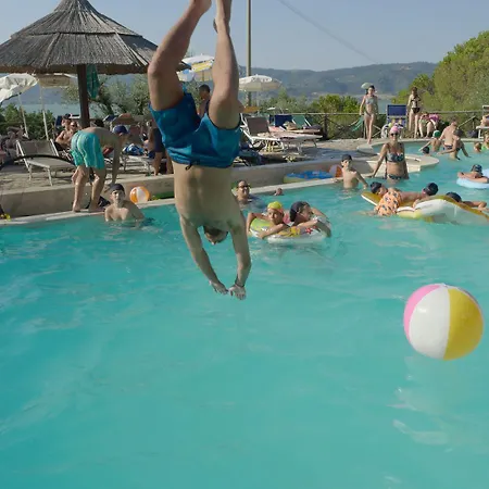 Cerquestra Village 3*