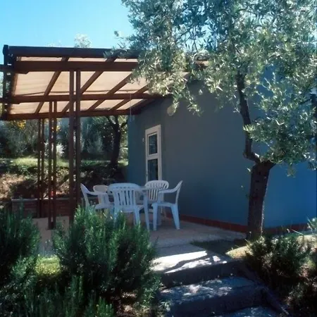 Camping Cerquestra Village