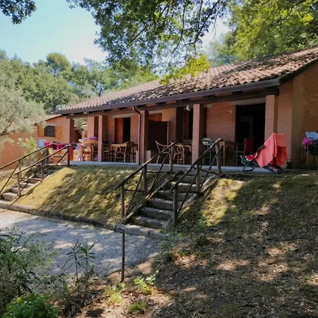 Cerquestra Village 3* Monte del Lago