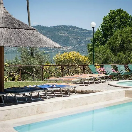 Camping Cerquestra Village
