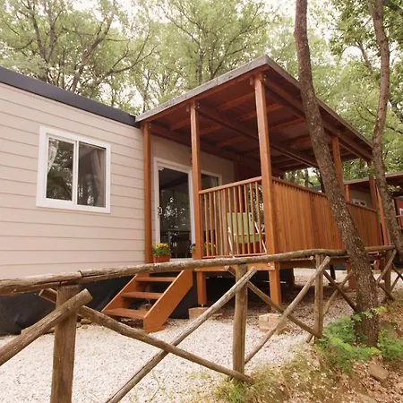 Cerquestra Village 3*