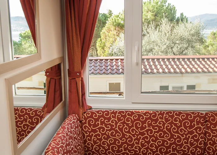 Cerquestra Village Camping Monte del Lago