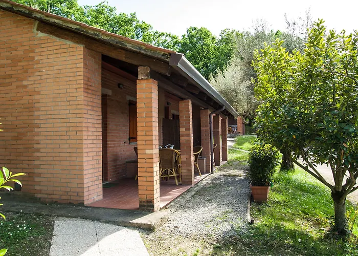 Camping Cerquestra Village Monte del Lago