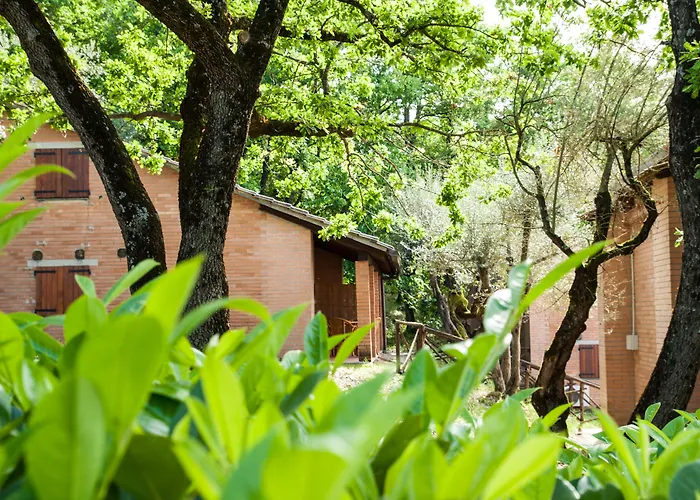 Cerquestra Village Monte del Lago