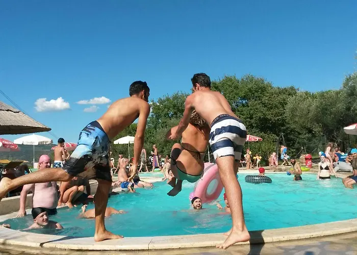 Camping Cerquestra Village