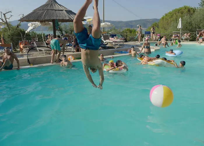 Cerquestra Village 3*