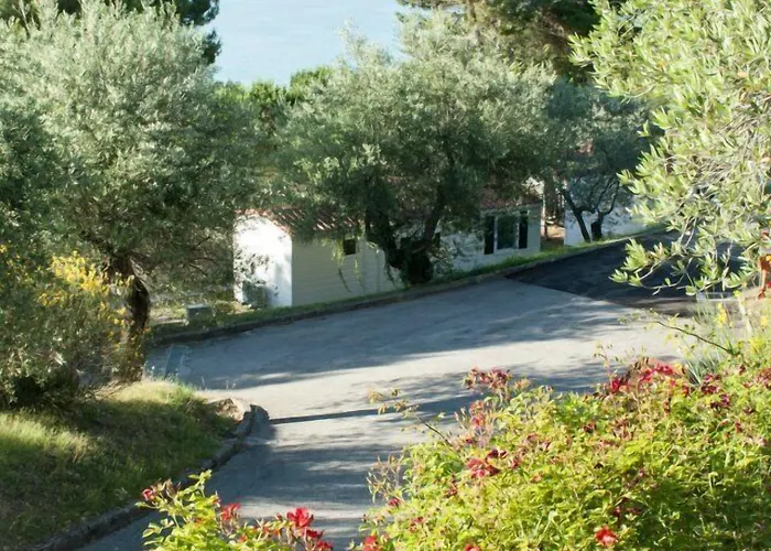 Cerquestra Village Camping 3*