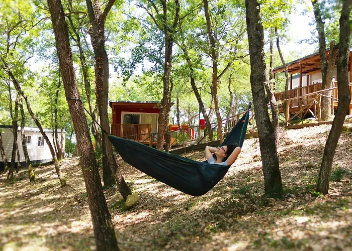 Cerquestra Village Camping Monte del Lago