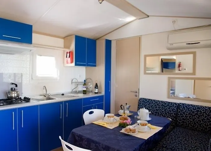 Cerquestra Village 3* Monte del Lago