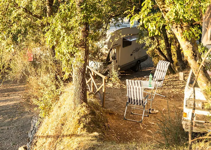 Camping Cerquestra Village Monte del Lago