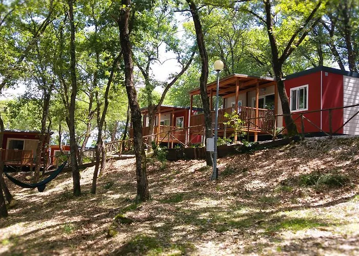 Camping Cerquestra Village 3*