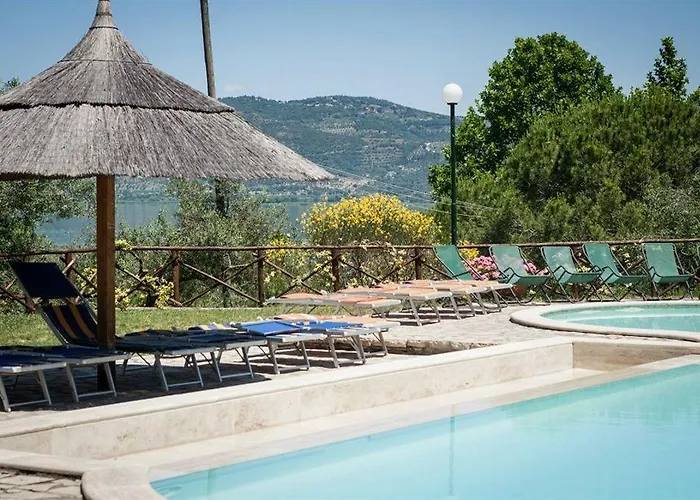 Camping Cerquestra Village