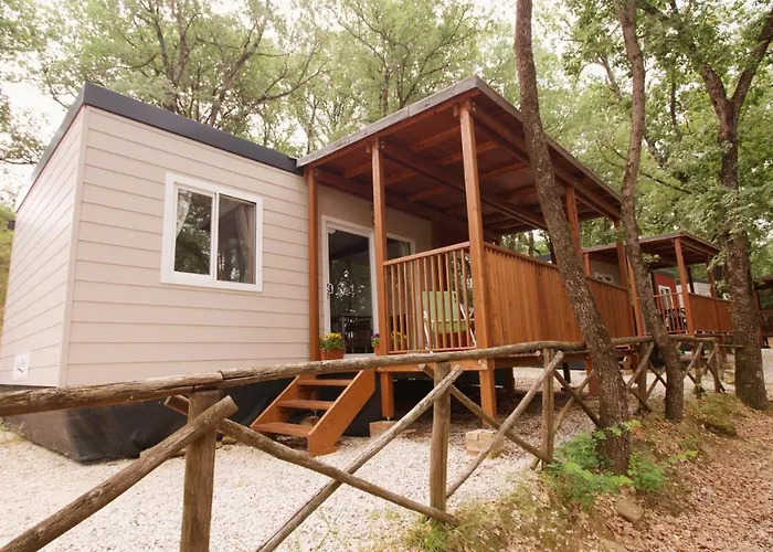 Cerquestra Village 3*