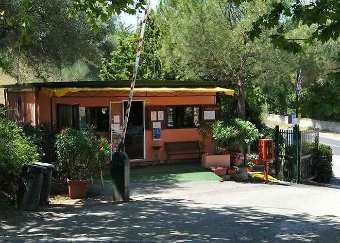 Cerquestra Village 3* Monte del Lago